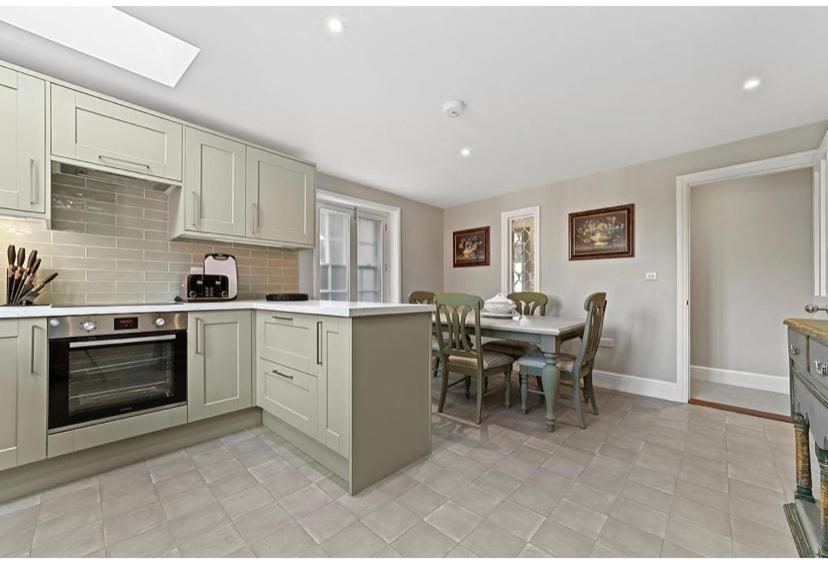 119 Northgate St - Delightful One Bedroom Apartment With Fantastic Living Space Bury St. Edmunds Экстерьер фото